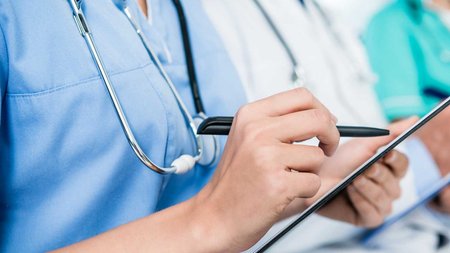 ιατροι νοσηλευτες νοσοκομειο