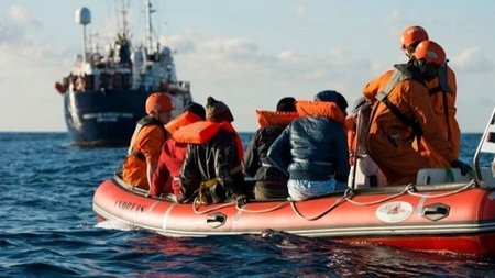 b_prosfiges_metanastes