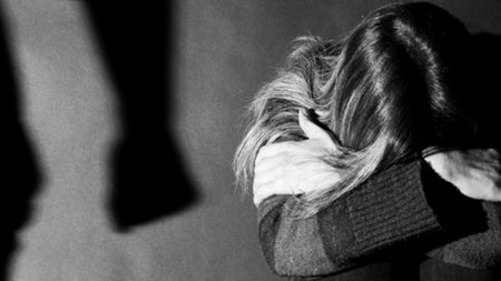 01COVERPOR-1-67a9eb358012c