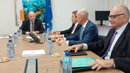 ΚΕΡΑΥΝΟΣ ΣΥΝΔΕΣΜΟΣ ΤΡΑΠΕΖΩΝ