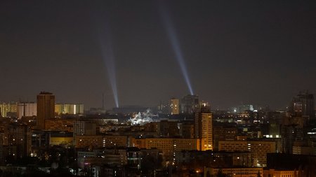 2024-11-20T065034Z_468413162_RC2R8BA23M95_RTRMADP_5_UKRAINE-CRISIS-ATTACK-KYIV