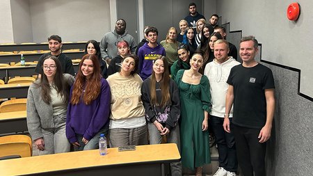 Exness students