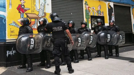 argentine-police-1200x800