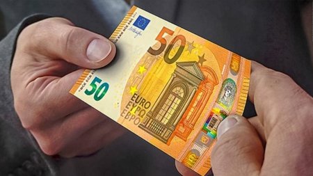 160705085548-50-euro-closeup-780x439-149071738.width-750