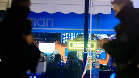 xrwma-falhro-dolofonia