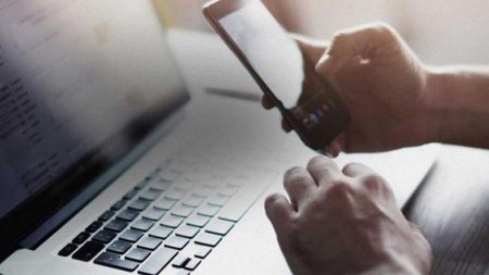 b_b_b_diadiktiaki_apati