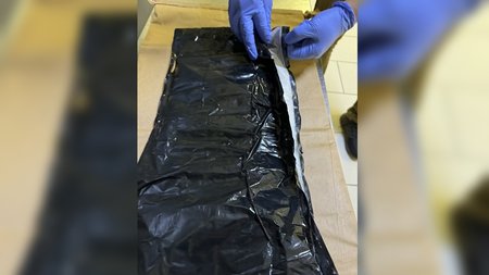 IMG-6dd399acab2036bc1da4aacdb5be170d-V-768x1024