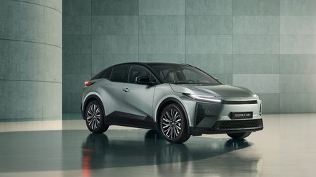 2025 TOYOTA C-HR+ -1