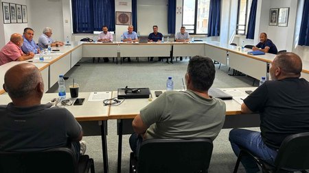 b04ff51d-076e-4ed3-8487-b146422a0e24