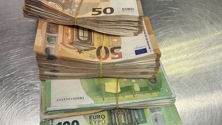 376787659_699047075596549_3596946613713857814_n