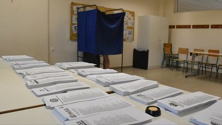 MixCollage-10-Jun-2024-05-00-AM-7030