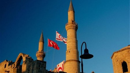 202-0.katechomena-mia-apoikia-tis-tourkias-leei-tourkos-analytis