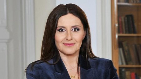 ΜΑΡΙΝΑ ΧΑΤΖΗΜΑΝΩΛΗ