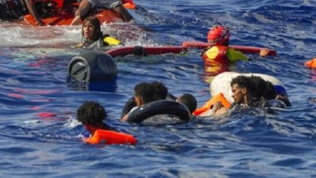 AP22223391808207-768x512