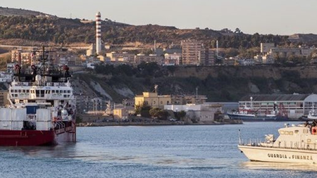 29e23f38-1fbf-42da-b136-8313d4b08f33.jpg