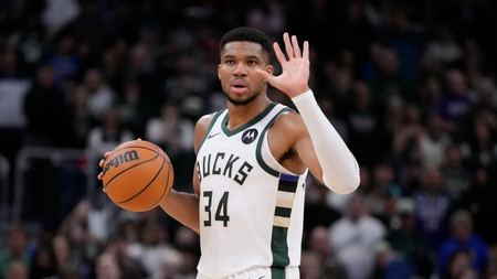 giannis_bucks