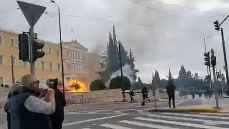 molotov_voyli_arthro