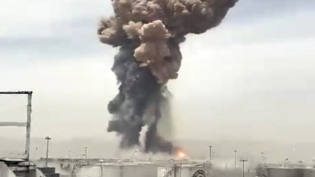 explosion-rajaie-port