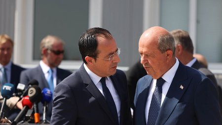 Νίκος Χριστοδουλίδης Ερσίν Τατάρ