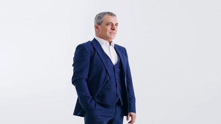 ΘΕΜΗΣ ΑΔΑΜΑΝΤΙΔΗΣ 1