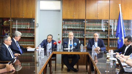 ΕΡΕΥΝΗΤΙΚΗ TAKATA