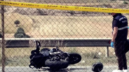 apopeira_fonoy_leykosia_1