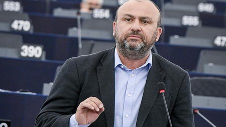 cache_980x637_Crop_medium_515117_267356_22_08_28_154641