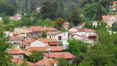 View_of_Mandria,_Limassol_07