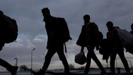 550eee9cf1913f22577ad72b6adc9120_XL