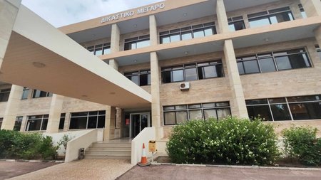 ΔΙΚΑΣΤΗΡΙΟ-ΛΑΡΝΑΚΑΣ