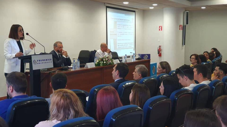 74beac2e-9b22-4bb1-98c1-58cb9e0112bb.jpg