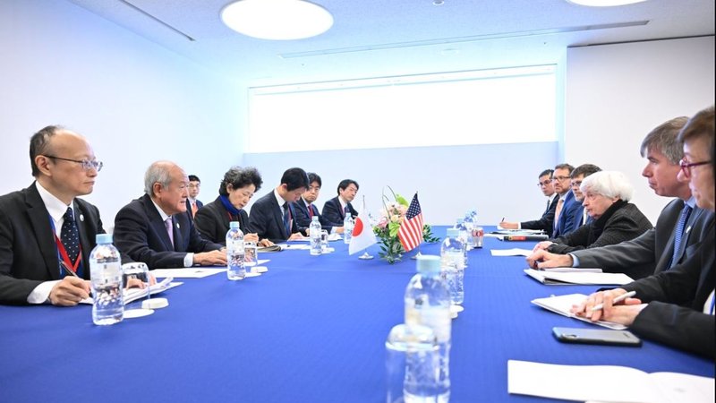 G7