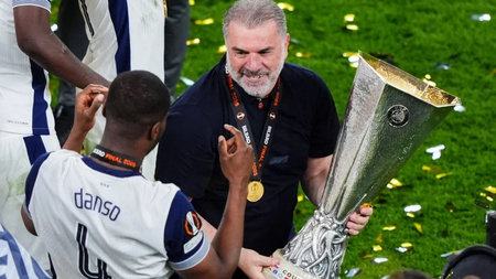 postekoglou-tropaoio-europa-melbourne.jpg