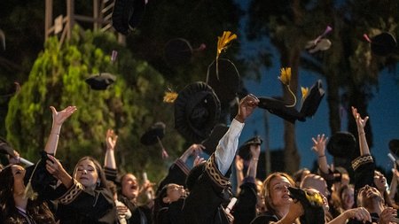 ΦΟΙΤΗΤΕΣ ΑΠΟΦΟΙΤΗΣΗ