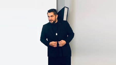 ΚΥΡΙΑΚΟΣ ΚΥΑΝΟΣ 1