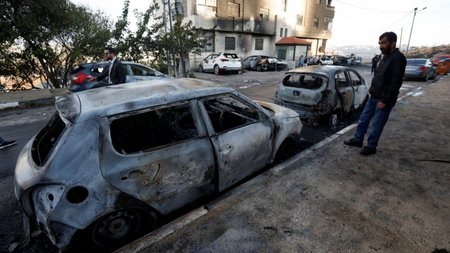 2024-11-04T092441Z_607455588_RC25YAA4DR2C_RTRMADP_5_ISRAEL-PALESTINIANS-WEST-BANK-SETTLERS-ATTACK-1200x800