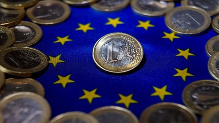 ΕΠΕΝΔΥΤΙΚΟ ΚΛΙΜΑ ΕΥΡΩΖΩΝΗ