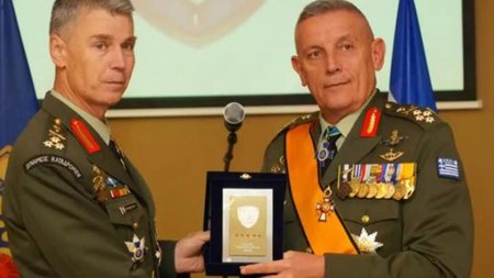 27c98627315ea232014104e7d471d4d7