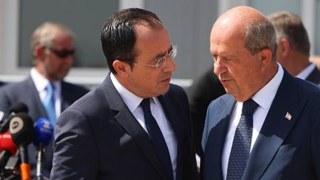 Νίκος Χριστοδουλίδης Ερσίν Τατάρ