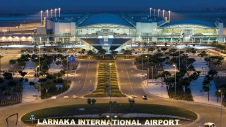 Larnaca-airport-taxi