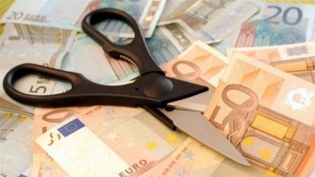 haircut money scissors