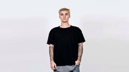 JUSTIN BIEBER 1