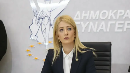 annita-large_thumbnail