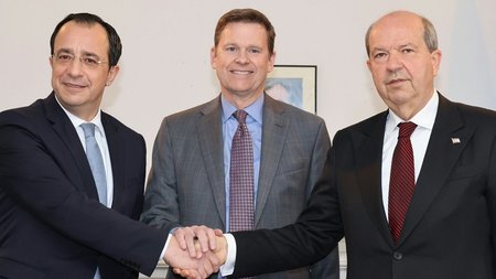 συνομιλίες2