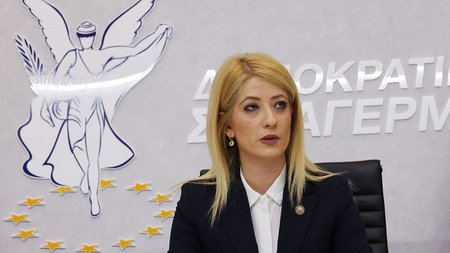 annita_Cwi9xYM.width-750