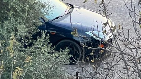 20c69496-fd80-49cb-af72-f1f65b8958c0_car