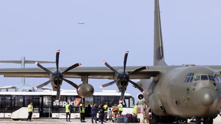 DOC.20230426.4865276.01AA10