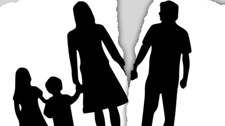 divorcefamily-1536x768_ID_1541713