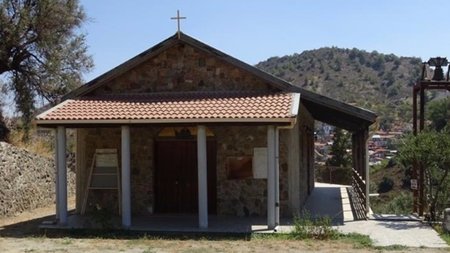 arximandritis-rozskandala-moni