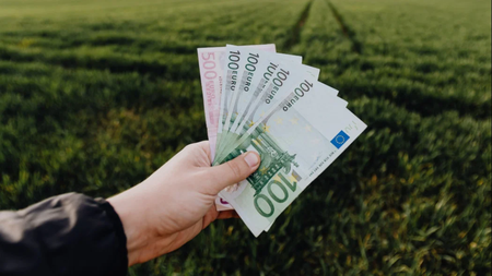 podosfairo-xrimata-money